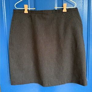 Classic size 12 Charcoal Gray Skirt
